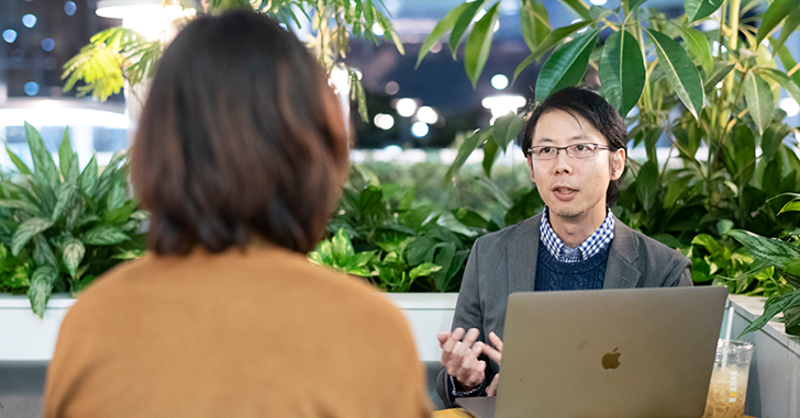 コンサルティングでブログについてご相談を受けているところの様子